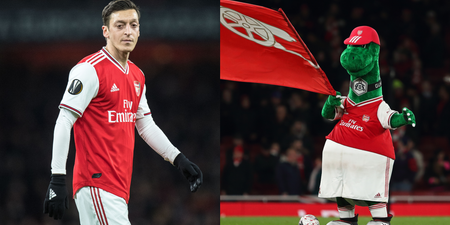 Mesut Özil offers to pay Gunnersaurus’ salary as long as he is at Arsenal