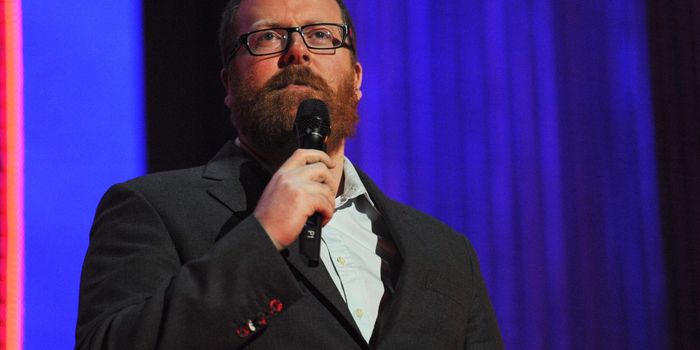 Frankie Boyle has criticised Rickey Gervais' jokes about trans people during an interview with Louis Theroux