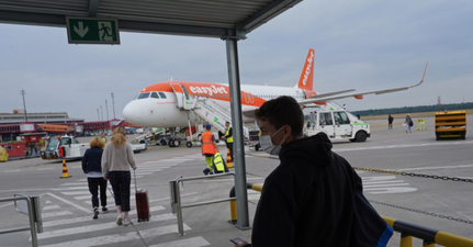 EasyJet cabin crew fast tracked to assist with Covid-19 vaccination programme