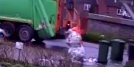 Petition demanding binman gets job back after being sacked for kicking snowman passes 1000 signatures