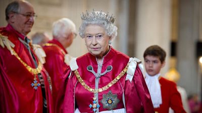 The Queen lobbied government to change law to hide ’embarrassing’ private wealth