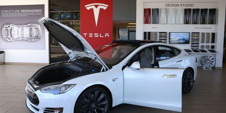 Tesla invests $1.5 billion in bitcoin, plans to start accepting cryptocurrency as payment