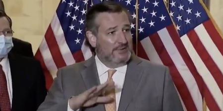 Ted Cruz refuses reporter’s request to wear a mask