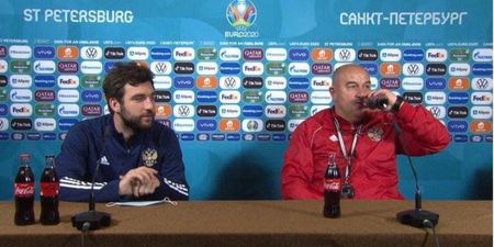 Russian manager goes against Ronaldo and drinks bottle of Coke at press conference