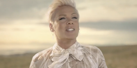 Pink offers to pay the fine for Norwegian women’s handball team
