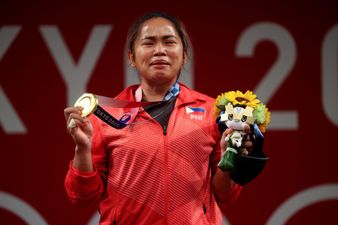 Filipino Olympic weightlifter will be given $660,000 and 2 houses for winning country’s first gold