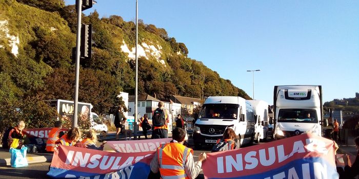 Insulate Britain block roads to Dover port