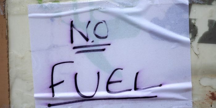 A sign saying no fuel