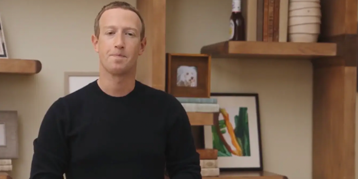 People react to Mark Zuckerberg using bottle of BBQ sauce as bookstand