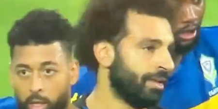 Mohamed Salah surrounded by Gabon players asking for his shirt in Egypt game