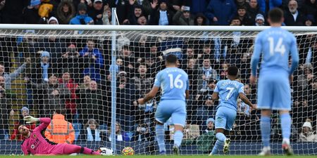 Controversial penalty call sees Man City beat 10-men Wolves