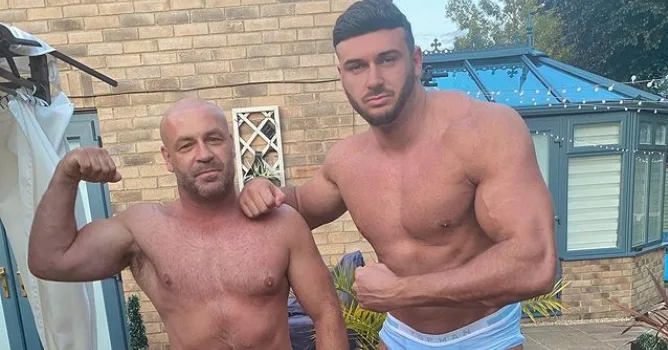Man posts on OnlyFans with dad