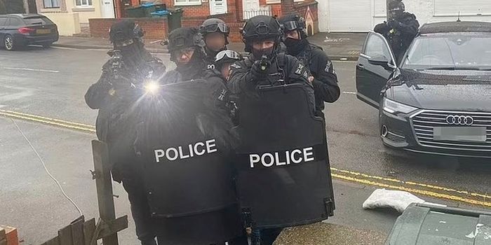 Armed dad: Police siege in Earlsdon, Coventry