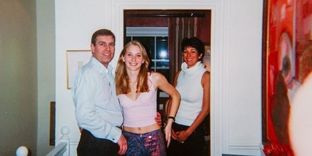 Mystery thumb uncovered in original uncropped version of Prince Andrew pic