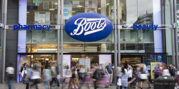 Boots selling LFTs for £17 a pack