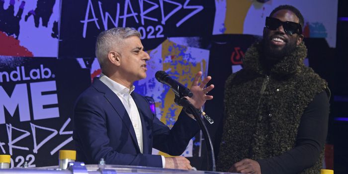 Sadiq Khan booed at NME Awards