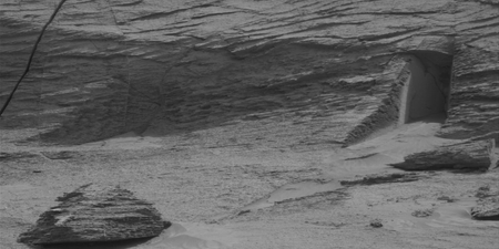 NASA picture of Mars ‘doorway’ sparking bizarre conspiracy theories