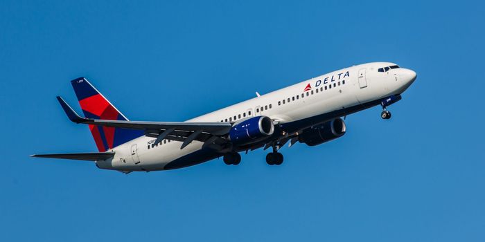 New York, USA - April 30, 2012: Boeing 737 Delta Air Lines approaches John F. Kennedy International Airport in New York, NY on April 30, 2012. Delta is the oldest airline still operating in the United States.