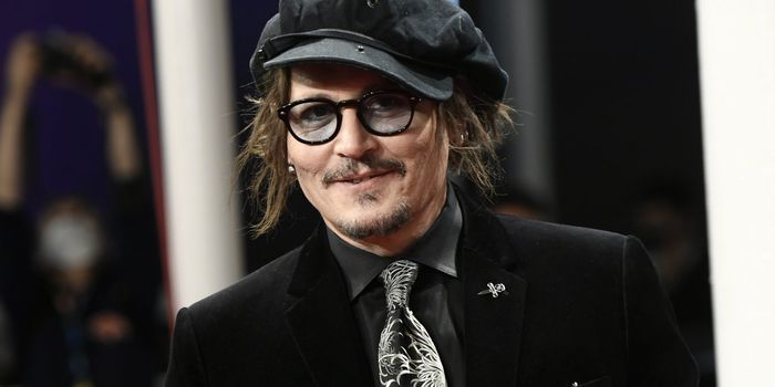 Celebs unliking Johnny Depp's insta statement