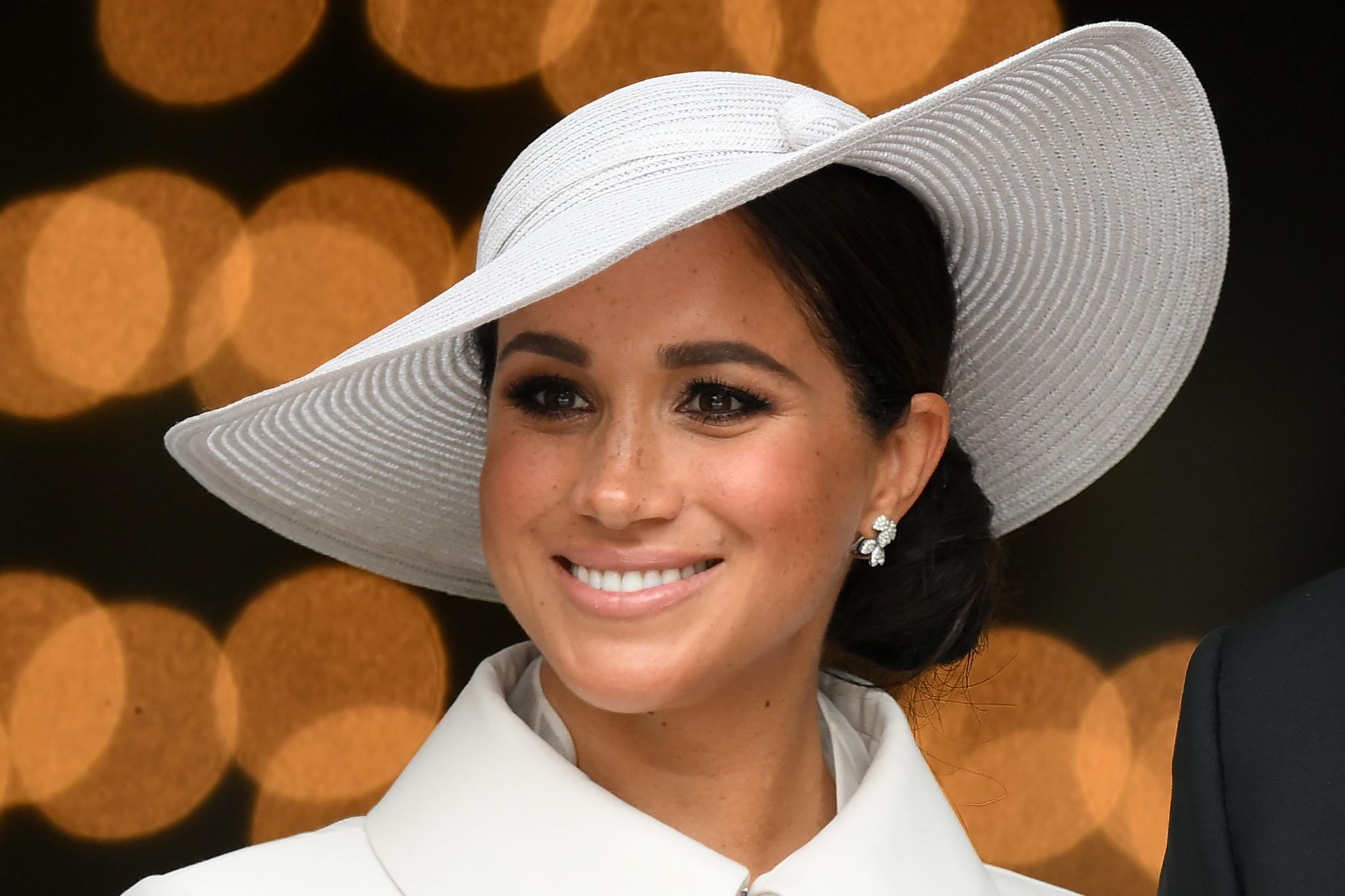 LONDON, ENGLAND - JUNE 03: Meghan, Duchess of Sussex leaves after attending the National Service of Thanksgiving to Celebrate the Platinum Jubilee of Her Majesty The Queen at St Paul's Cathedral on June 3, 2022 in London, England. The Platinum Jubilee of Elizabeth II is being celebrated from June 2 to June 5, 2022, in the UK and Commonwealth to mark the 70th anniversary of the accession of Queen Elizabeth II on 6 February 1952. (Photo by Daniel Leal - WPA Pool/Getty Images)