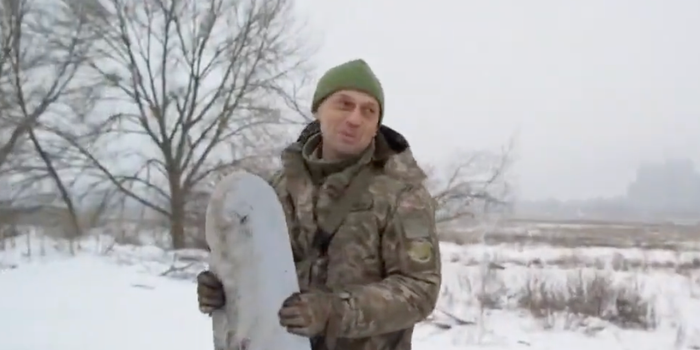 Ukrainian soldier shoots down cruise missile with machine gun