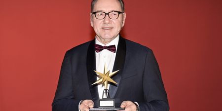 Kevin Spacey controversially accepts Lifetime Achievement Award