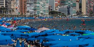 UK tourists face £1,000 fines over new beach rules in Benidorm